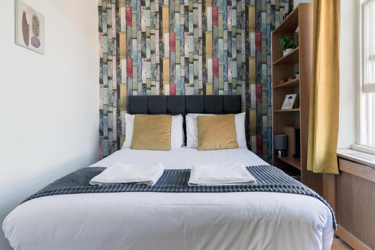 Portobello Road Artistic Studios 'Budget' London Exterior photo